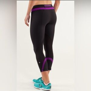 Lululemon Run Inspire Crop Leggings II Black / Tender Violet Women’s Size 4